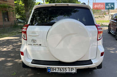 Внедорожник / Кроссовер Toyota RAV4 2009 в 