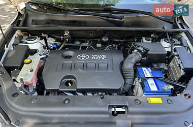 Внедорожник / Кроссовер Toyota RAV4 2009 в 