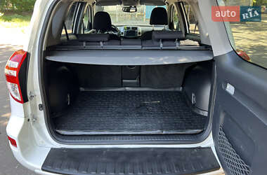 Внедорожник / Кроссовер Toyota RAV4 2009 в 