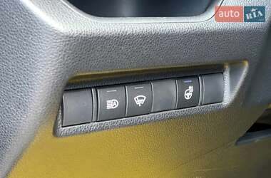 Внедорожник / Кроссовер Toyota RAV4 2022 в 