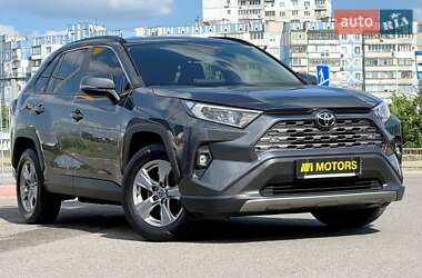 Позашляховик / Кросовер Toyota RAV4 2022 в Києві