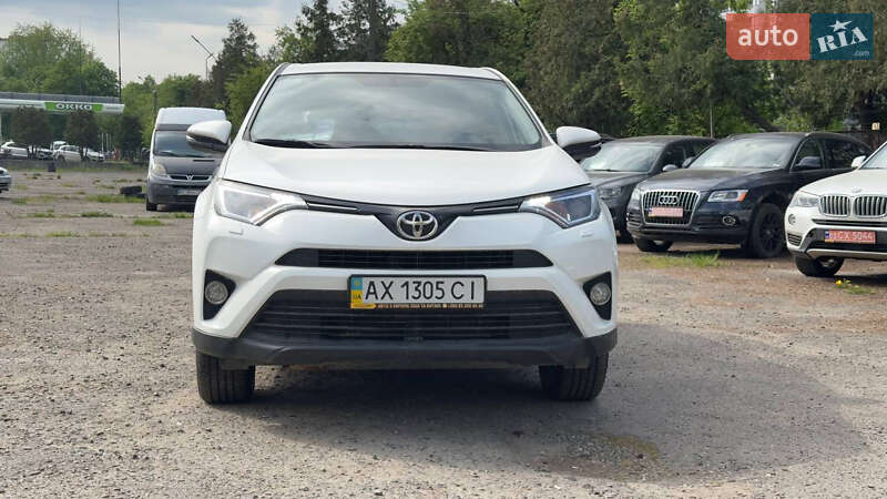 Toyota RAV4 2016