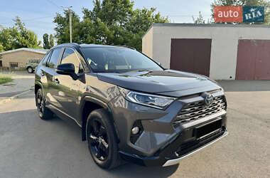 Внедорожник / Кроссовер Toyota RAV4 2020 в Харькове