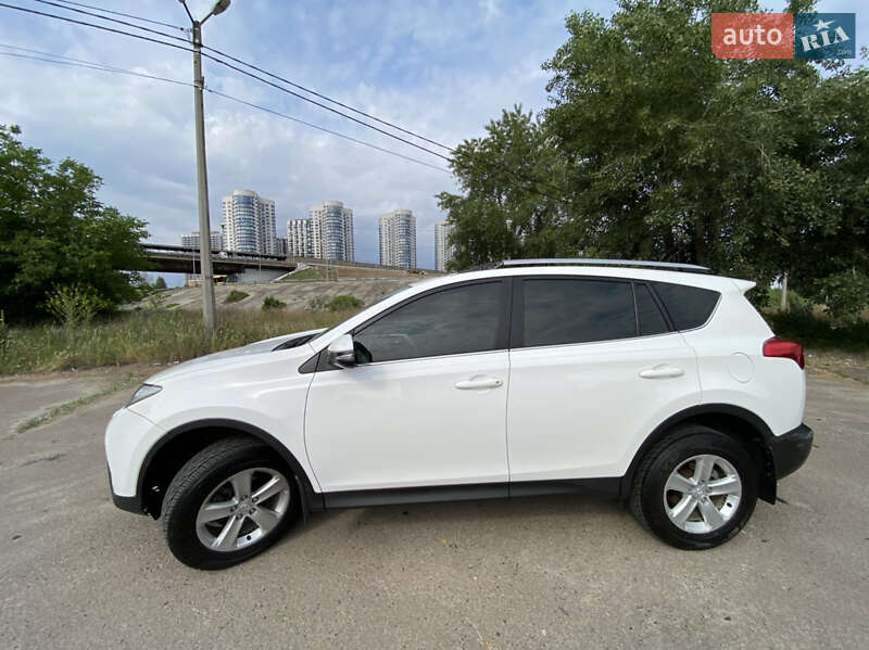 Toyota RAV4 2013