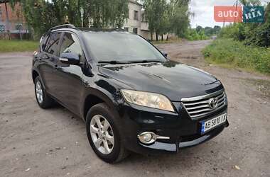 Позашляховик / Кросовер Toyota RAV4 2011 в Тульчині
