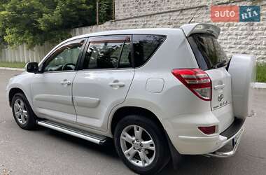 Внедорожник / Кроссовер Toyota RAV4 2010 в 