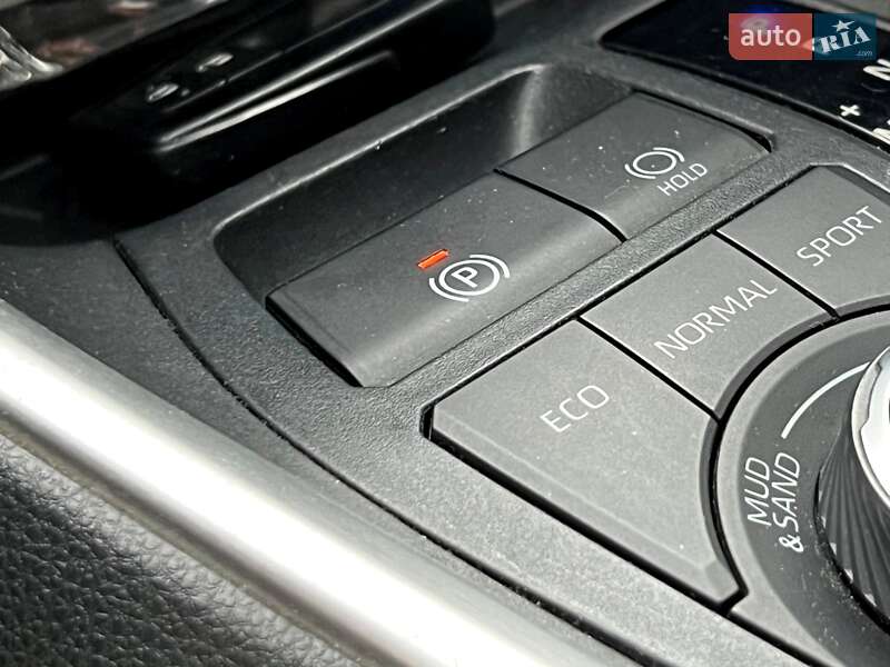Позашляховик / Кросовер Toyota RAV4 2019 в Києві