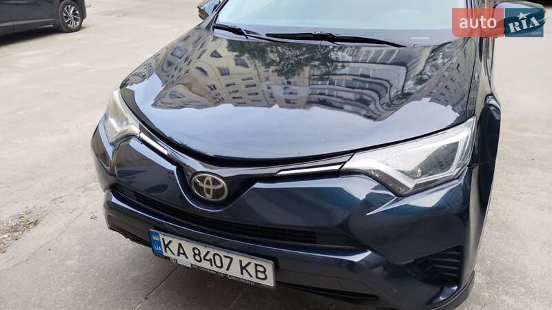 Toyota RAV4 2017
