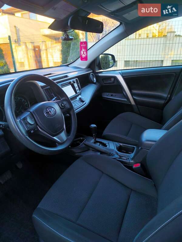 Позашляховик / Кросовер Toyota RAV4 2018 в Одесі