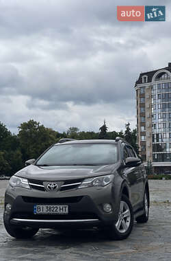 Внедорожник / Кроссовер Toyota RAV4 2013 в Кременчуге