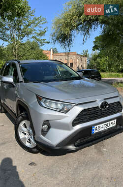 Внедорожник / Кроссовер Toyota RAV4 2020 в Виннице