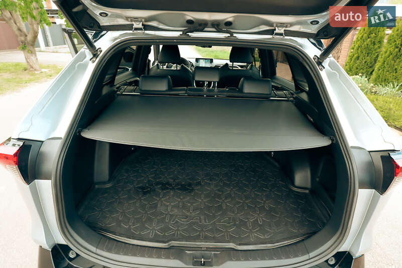 Внедорожник / Кроссовер Toyota RAV4 2019 в Киеве фото 18 Внедорожник / Кроссовер Toyota RAV4 2019 в Киеве