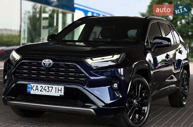 Позашляховик / Кросовер Toyota RAV4 2022 в Києві