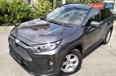 Внедорожник / Кроссовер Toyota RAV4 2022 в Дубно