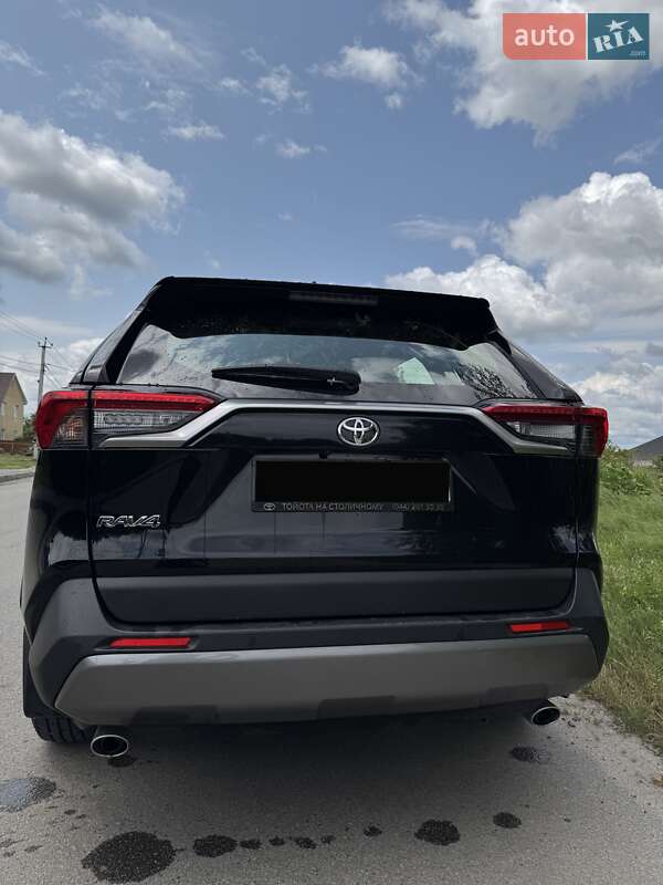 Позашляховик / Кросовер Toyota RAV4 2021 в Києві фото 96 Позашляховик / Кросовер Toyota RAV4 2021 в Києві