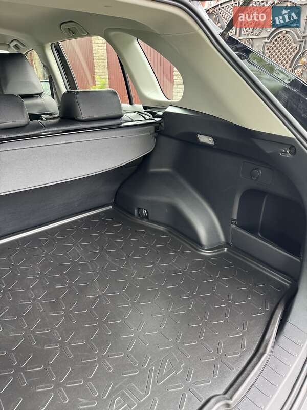 Позашляховик / Кросовер Toyota RAV4 2021 в Києві фото 91 Позашляховик / Кросовер Toyota RAV4 2021 в Києві