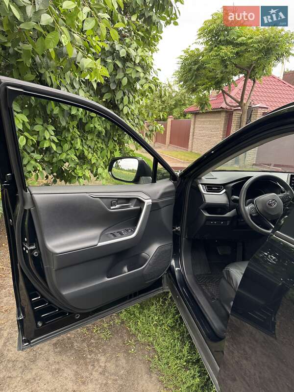Позашляховик / Кросовер Toyota RAV4 2021 в Києві фото 50 Позашляховик / Кросовер Toyota RAV4 2021 в Києві