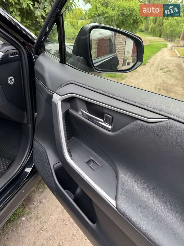 Позашляховик / Кросовер Toyota RAV4 2021 в Києві фото 63 Позашляховик / Кросовер Toyota RAV4 2021 в Києві
