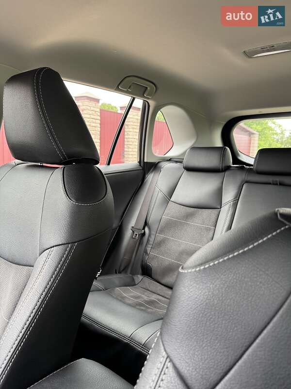 Позашляховик / Кросовер Toyota RAV4 2021 в Києві фото 84 Позашляховик / Кросовер Toyota RAV4 2021 в Києві