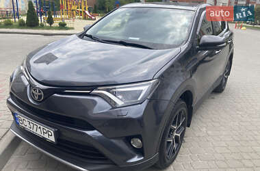 Внедорожник / Кроссовер Toyota RAV4 2017 в Львове