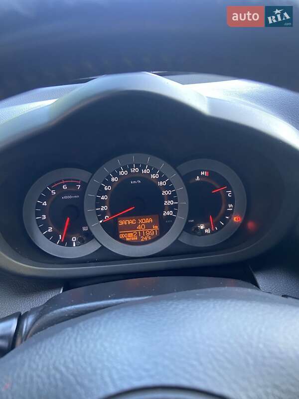 Внедорожник / Кроссовер Toyota RAV4 2007 в Каменец-Подольском