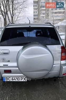 Позашляховик / Кросовер Toyota RAV4 2003 в 