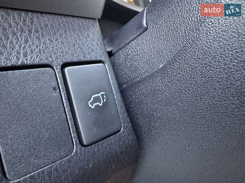 Внедорожник / Кроссовер Toyota RAV4 2017 в Одессе
