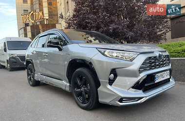 Позашляховик / Кросовер Toyota RAV4 2021 в Одесі
