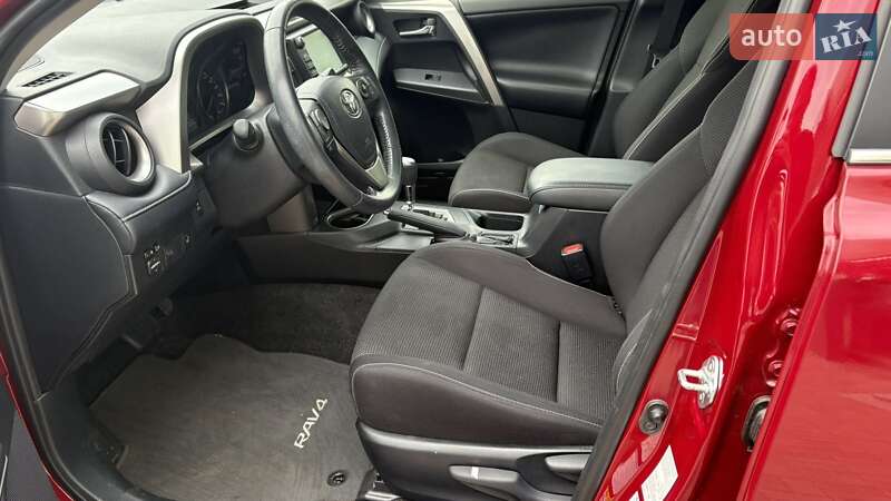 Позашляховик / Кросовер Toyota RAV4 2018 в Києві