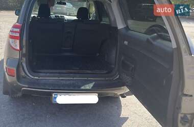 Внедорожник / Кроссовер Toyota RAV4 2012 в 