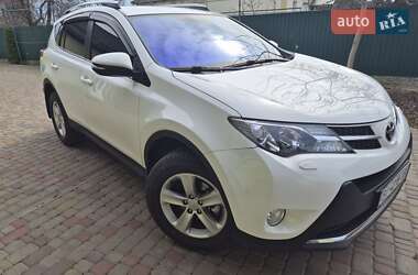 Внедорожник / Кроссовер Toyota RAV4 2014 в 