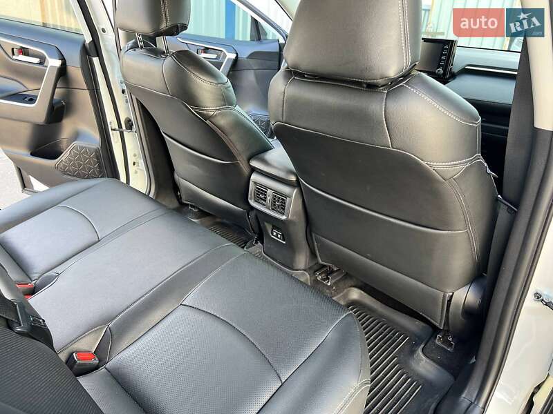 Внедорожник / Кроссовер Toyota RAV4 2021 в Киеве фото 16 Внедорожник / Кроссовер Toyota RAV4 2021 в Киеве