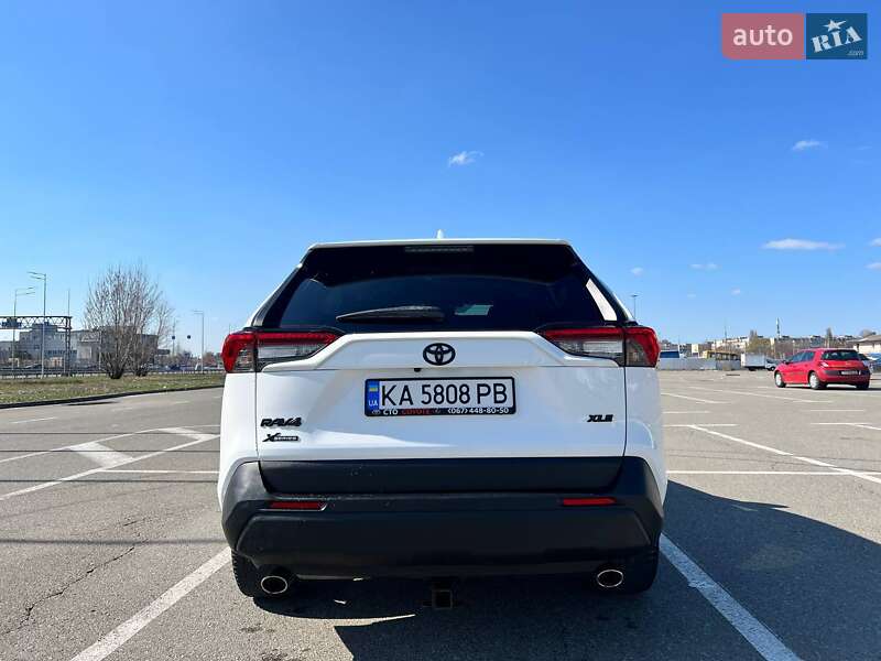 Внедорожник / Кроссовер Toyota RAV4 2021 в Киеве фото 28 Внедорожник / Кроссовер Toyota RAV4 2021 в Киеве