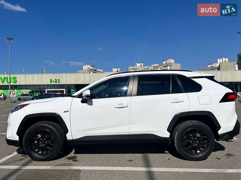 Внедорожник / Кроссовер Toyota RAV4 2021 в Киеве фото 36 Внедорожник / Кроссовер Toyota RAV4 2021 в Киеве