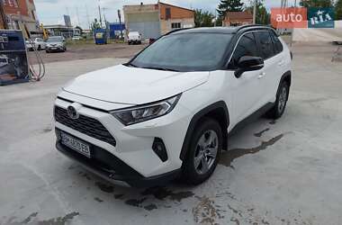 Внедорожник / Кроссовер Toyota RAV4 2022 в 