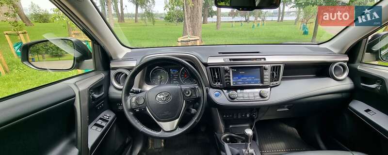 Позашляховик / Кросовер Toyota RAV4 2018 в Києві