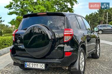 Внедорожник / Кроссовер Toyota RAV4 2011 в 