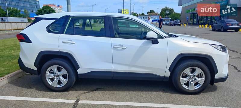 Позашляховик / Кросовер Toyota RAV4 2019 в Борисполі
