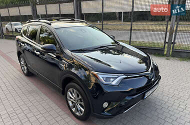 Внедорожник / Кроссовер Toyota RAV4 2017 в Запорожье