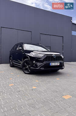 Внедорожник / Кроссовер Toyota RAV4 2020 в Первомайске