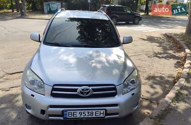 Внедорожник / Кроссовер Toyota RAV4 2007 в Николаеве