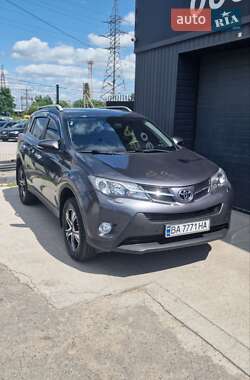 Позашляховик / Кросовер Toyota RAV4 2013 в Новгородці