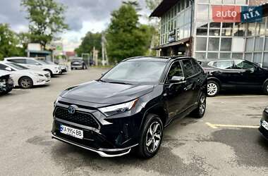 Внедорожник / Кроссовер Toyota RAV4 2023 в 