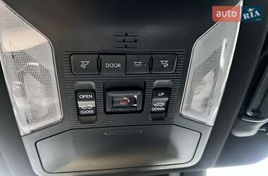 Внедорожник / Кроссовер Toyota RAV4 2023 в 