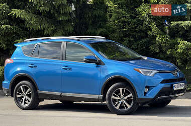 Позашляховик / Кросовер Toyota RAV4 2016 в Тернополі