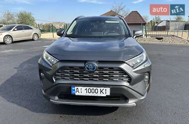 Внедорожник / Кроссовер Toyota RAV4 2020 в Ирпене