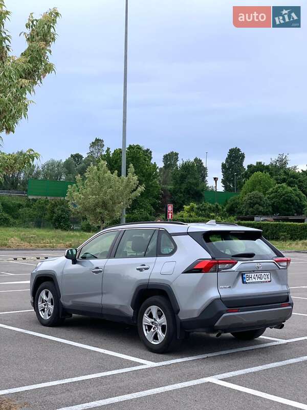 Toyota RAV4 2021