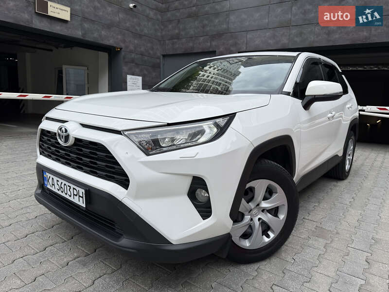 Toyota RAV4 2019