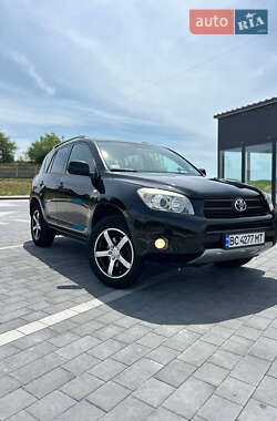 Позашляховик / Кросовер Toyota RAV4 2008 в Мостиській