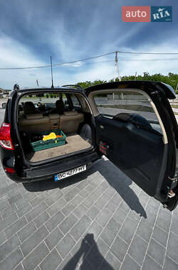 Внедорожник / Кроссовер Toyota RAV4 2008 в 